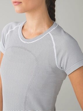 Lululemon swiftly top